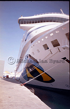 Aida Bow view of Eye